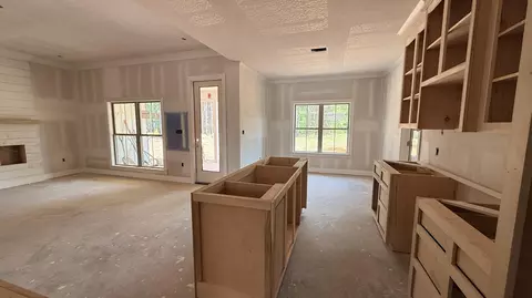 Entry Way - 68 Ratcliff Rd, Sumrall, MS 39482 photo 3 of 4
