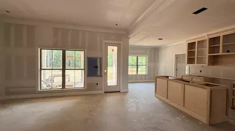 Entry Way - 68 Ratcliff Rd, Sumrall, MS 39482 photo 1 of 4