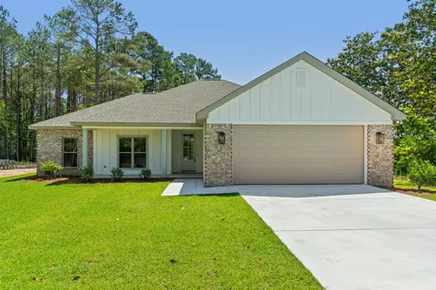 68 Ratcliff Rd, Sumrall, MS 39482