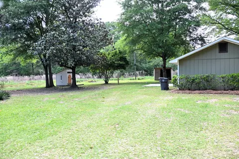 Exterior - 713 Nobles, Sumrall, MS 39482 photo 7 of 10