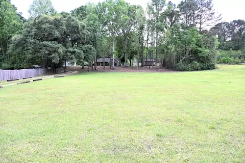 Exterior - 713 Nobles, Sumrall, MS 39482 photo 3 of 10