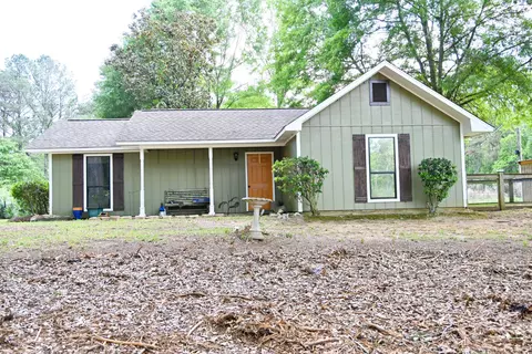 Exterior - 713 Nobles, Sumrall, MS 39482 photo 8 of 10