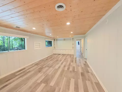 Living - 6202 Us 11, Purvis, MS 39475 photo 2 of 7