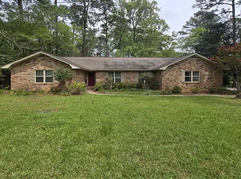 1603 Church St, Columbia, MS 39429