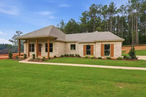 182 A D Mclendon, Mendenhall, MS 39114