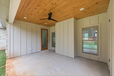 Exterior - 182 A D Mclendon, Mendenhall, MS 39114 photo 7 of 10
