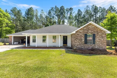 22 Southdown Dr, Sumrall, MS 39482