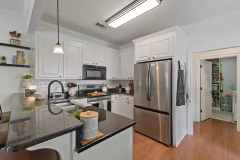 Kitchen - 17 Willow Ct, Sumrall, MS 39482 photo 1 of 2