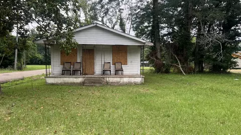 740 Haddon St, Laurel, MS 39440
