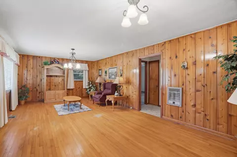 Living - 215 County Road 10, Stringer, MS 39481 photo 1 of 3