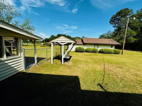 Exterior - 26 Lee St, Petal, MS 39465 photo 13 of 23