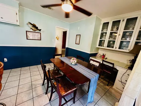 Dining - 26 Lee St, Petal, MS 39465 photo 1 of 2