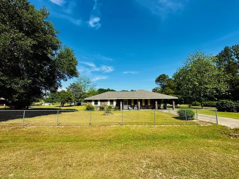 Exterior - 26 Lee St, Petal, MS 39465 photo 4 of 23