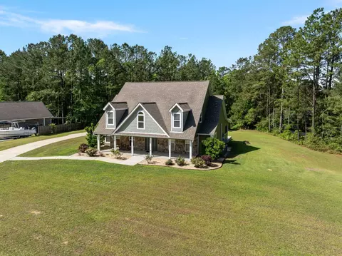 305 Pine Ridge Dr, Petal, MS 39465