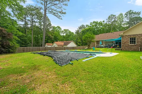 Exterior - 623 Cherry Ln, Laurel, MS 39440 photo 11 of 13