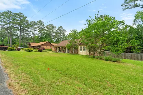 Exterior - 623 Cherry Ln, Laurel, MS 39440 photo 2 of 13