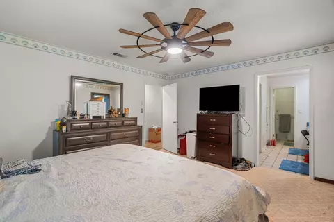 Bedroom - 623 Cherry Ln, Laurel, MS 39440 photo 2 of 6