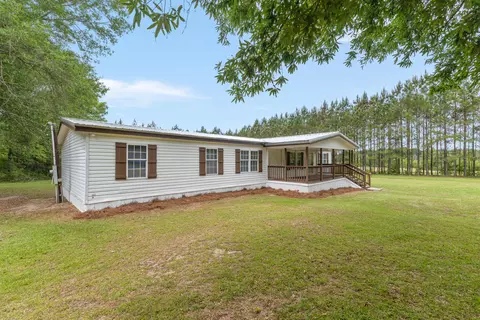 81 Cochran Rd, Richton, MS 39476 photo 3