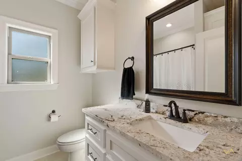 Bath - 4 Sapphire Dr, Purvis, MS 39475 photo 2 of 2