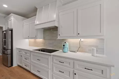 Kitchen - 4 Sapphire Dr, Purvis, MS 39475 photo 3 of 4