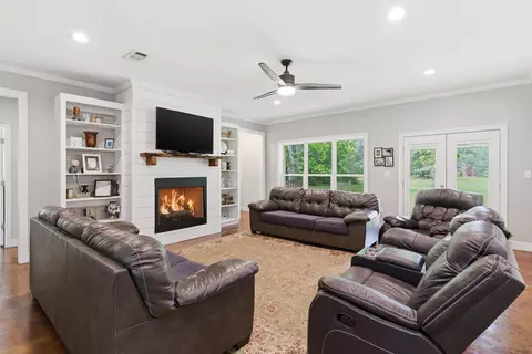 Living - 300 Delk, Moselle, MS 39459 photo 1 of 3