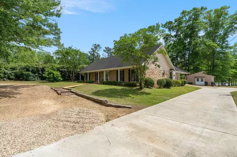 429 Buccaneer Dr, Hattiesburg, MS 39402