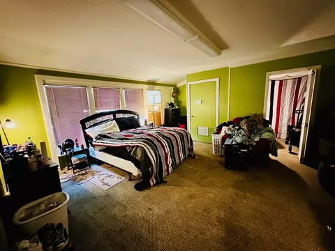 Bedroom - 55 Oak Crest Dr, Laurel, MS 39440 photo 2 of 8