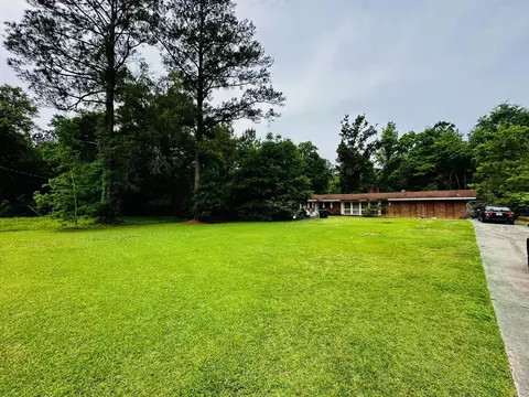 Exterior - 55 Oak Crest Dr, Laurel, MS 39440 photo 9 of 10