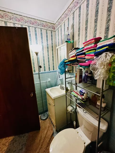 Bath - 55 Oak Crest Dr, Laurel, MS 39440 photo 4 of 7