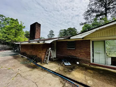 Exterior - 55 Oak Crest Dr, Laurel, MS 39440 photo 5 of 10