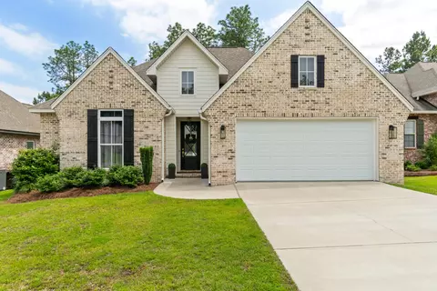 25 Waverly Ct, Hattiesburg, MS 39402