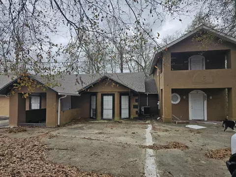 8 Collins St, Hattiesburg, MS 39401