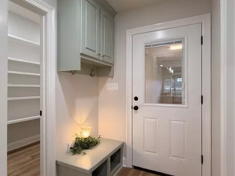 Entry Way - 64 Meadow Breeze Rd, Sumrall, MS 39482 photo 2 of 4