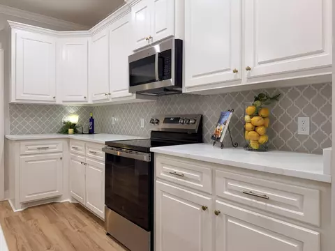 Kitchen - 64 Meadow Breeze Rd, Sumrall, MS 39482 photo 2 of 5