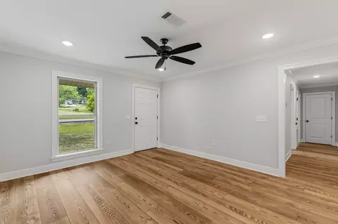 39 Gum St, Sumrall, MS 39482 photo 3