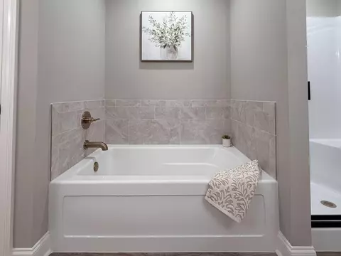 Bath - 68 Meadow Breeze Rd, Sumrall, MS 39482 photo 4 of 8