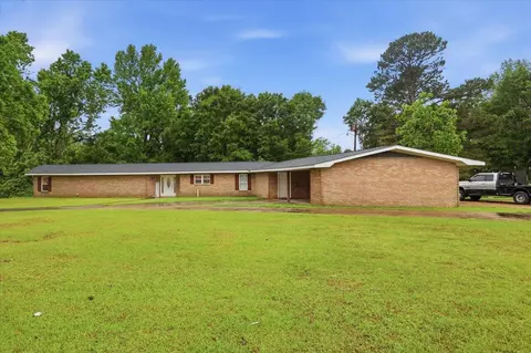 270 Magnolia Dr, Raleigh, MS 39153