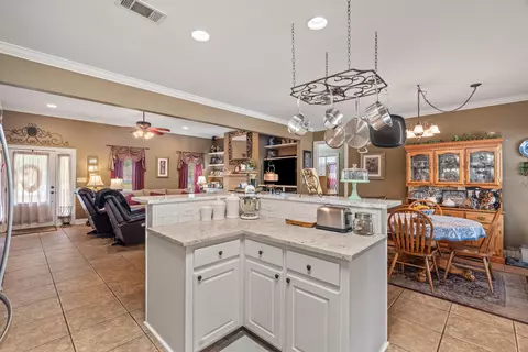 Kitchen - 165 Latigo Loop, Sumrall, MS 39482 photo 4 of 6