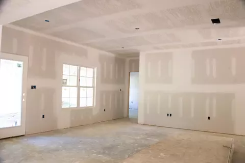 Living - 16 Adeline Ct, Sumrall, MS 39482 photo 2 of 2
