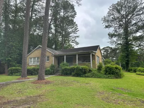 1904 Adeline St, Hattiesburg, MS 39401