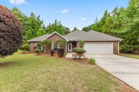 416 Green Hills Dr, Hattiesburg, MS 39402