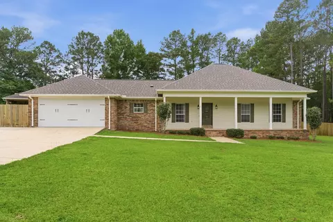 21 Pleasant Valley Dr, Petal, MS 39465