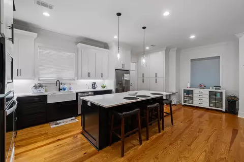 Kitchen - 1652 Old Lake Rd, Brandon, MS 39042 photo 3 of 5