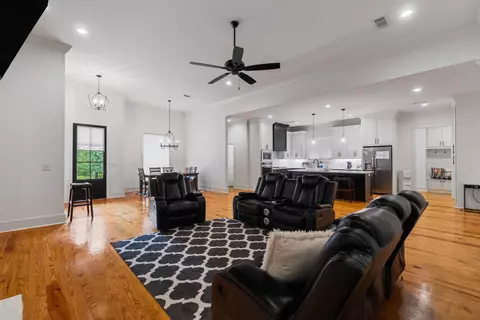Entry Way - 1652 Old Lake Rd, Brandon, MS 39042 photo 1 of 2