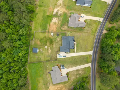 View/Area - 1652 Old Lake Rd, Brandon, MS 39042 photo 1 of 5