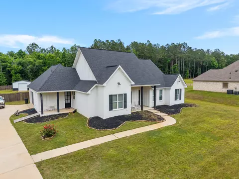 Exterior - 1652 Old Lake Rd, Brandon, MS 39042 photo 13 of 13