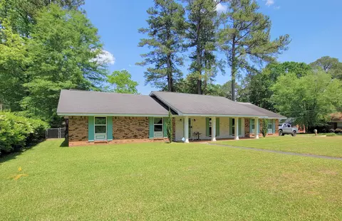 1205 Millsaps Dr, Laurel, MS 39440