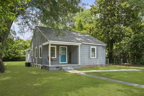 128 W Cherry Dr, Petal, MS 39465