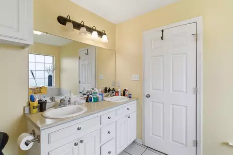 Bath - 22 Harper Pl, Petal, MS 39465 photo 3 of 4