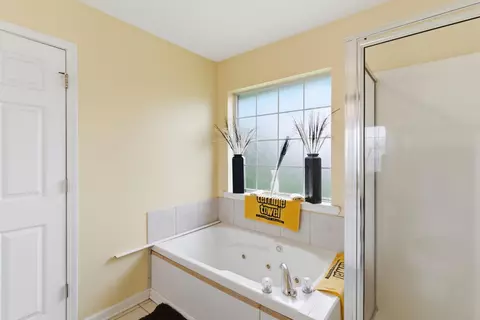 Bath - 22 Harper Pl, Petal, MS 39465 photo 1 of 4